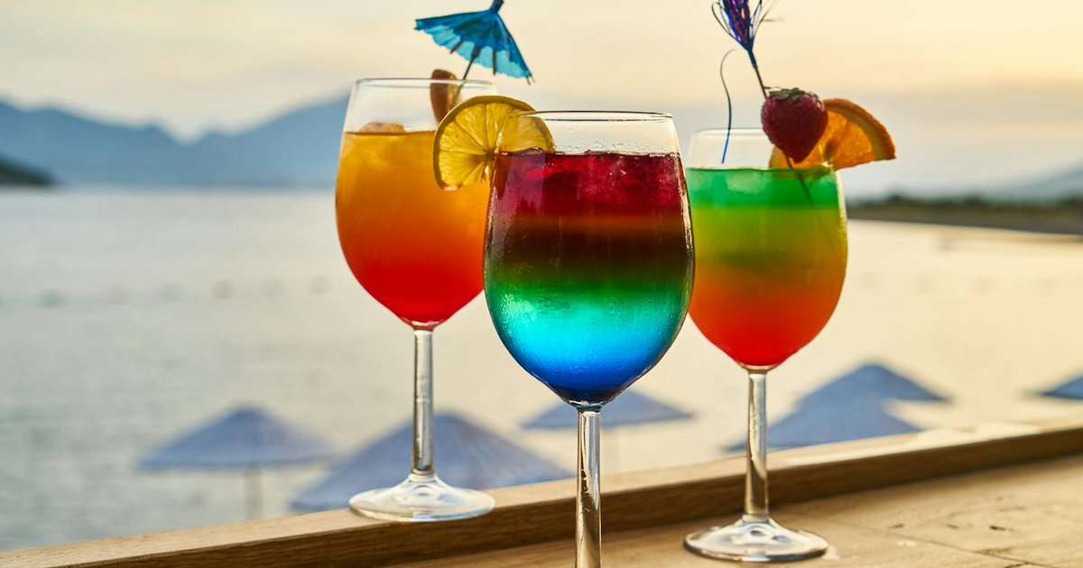 Best Beach Bars in Corfu: Sunset Cocktail Guide 2026