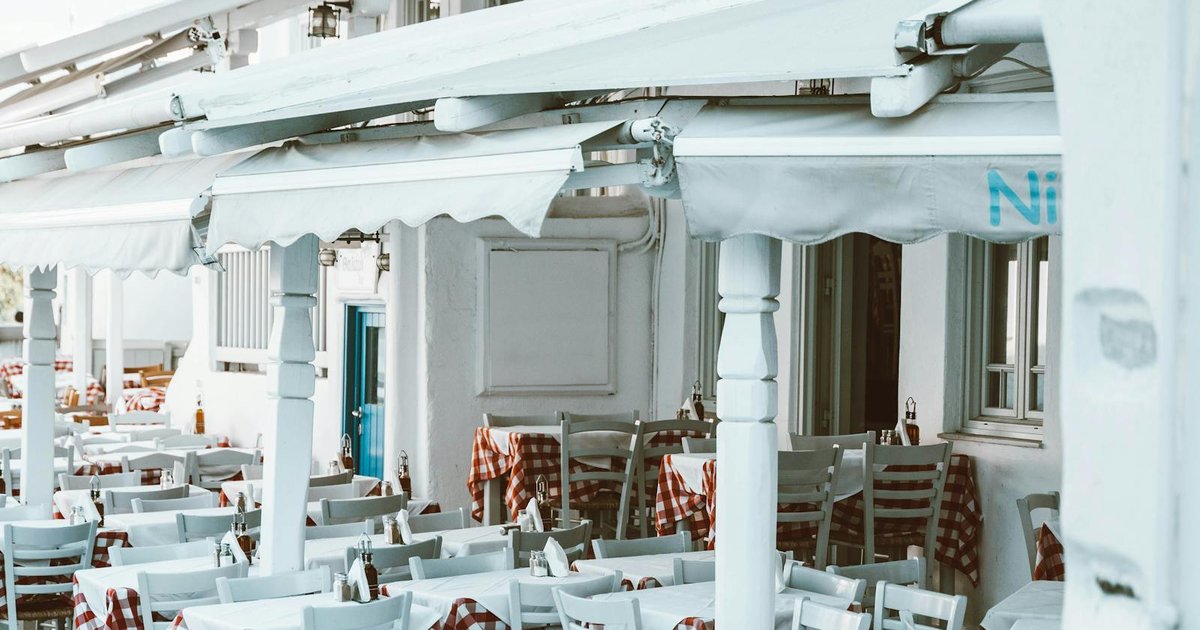 Traditional Corfiot Restaurants: What to Eat & Where to Eat It